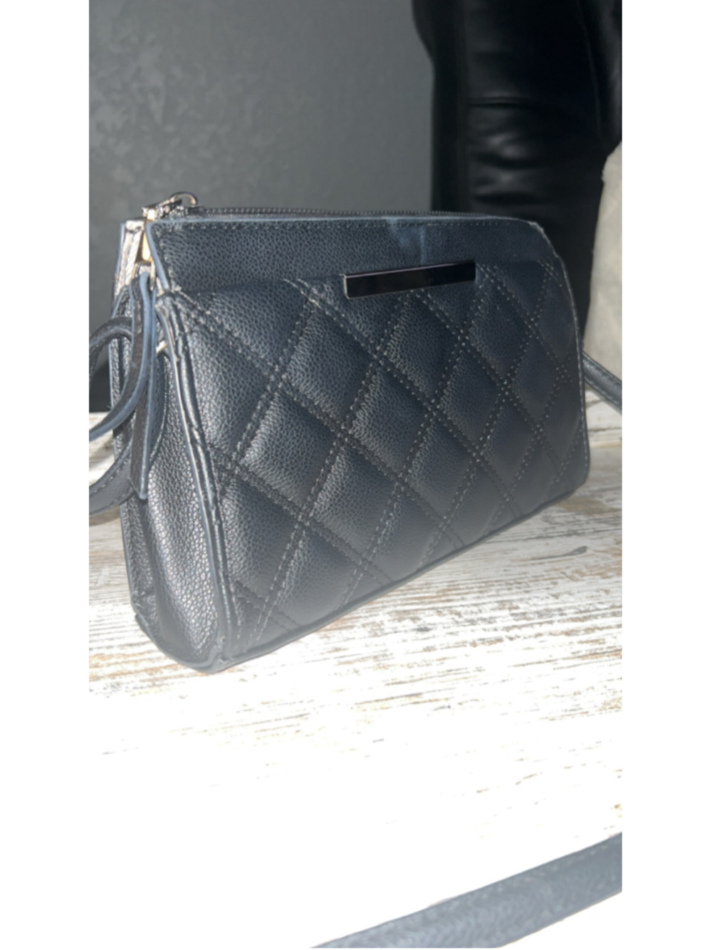 Women's Unbranded Quilted Crossbody Bag One Size Black Gold - Picture 3 of 9